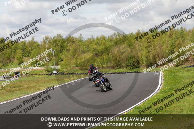 Three Sisters;Three Sisters photographs;Three Sisters trackday photographs;enduro digital images;event digital images;eventdigitalimages;lydden no limits trackday;no limits trackdays;peter wileman photography;racing digital images;trackday digital images;trackday photos