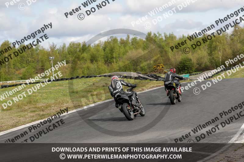 Three Sisters;Three Sisters photographs;Three Sisters trackday photographs;enduro digital images;event digital images;eventdigitalimages;lydden no limits trackday;no limits trackdays;peter wileman photography;racing digital images;trackday digital images;trackday photos