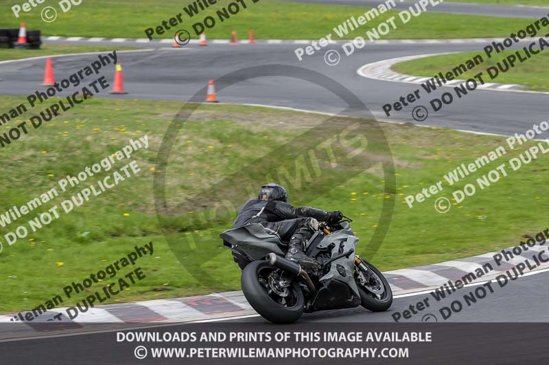 Three Sisters;Three Sisters photographs;Three Sisters trackday photographs;enduro digital images;event digital images;eventdigitalimages;lydden no limits trackday;no limits trackdays;peter wileman photography;racing digital images;trackday digital images;trackday photos