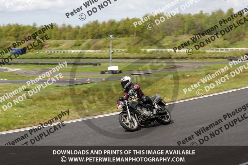 Three Sisters;Three Sisters photographs;Three Sisters trackday photographs;enduro digital images;event digital images;eventdigitalimages;lydden no limits trackday;no limits trackdays;peter wileman photography;racing digital images;trackday digital images;trackday photos