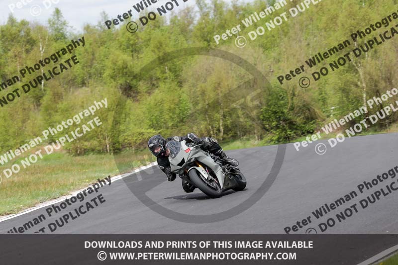 Three Sisters;Three Sisters photographs;Three Sisters trackday photographs;enduro digital images;event digital images;eventdigitalimages;lydden no limits trackday;no limits trackdays;peter wileman photography;racing digital images;trackday digital images;trackday photos