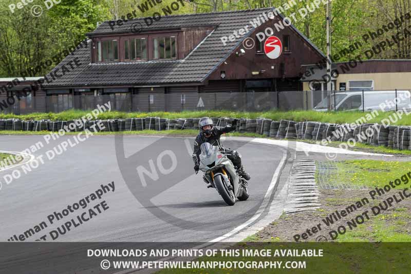 Three Sisters;Three Sisters photographs;Three Sisters trackday photographs;enduro digital images;event digital images;eventdigitalimages;lydden no limits trackday;no limits trackdays;peter wileman photography;racing digital images;trackday digital images;trackday photos