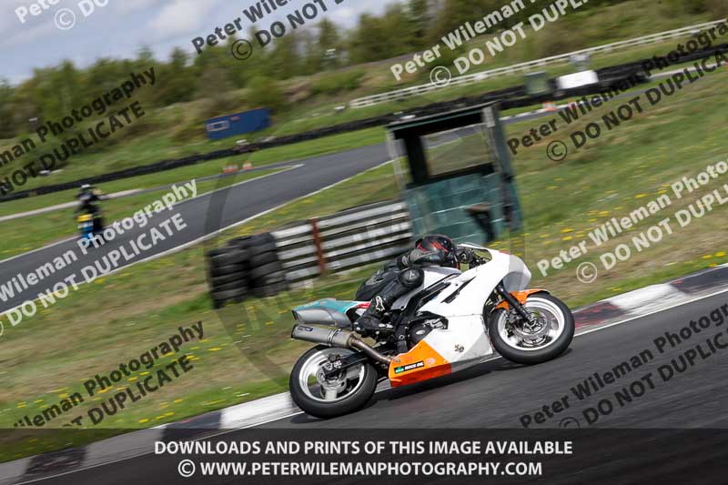 Three Sisters;Three Sisters photographs;Three Sisters trackday photographs;enduro digital images;event digital images;eventdigitalimages;lydden no limits trackday;no limits trackdays;peter wileman photography;racing digital images;trackday digital images;trackday photos