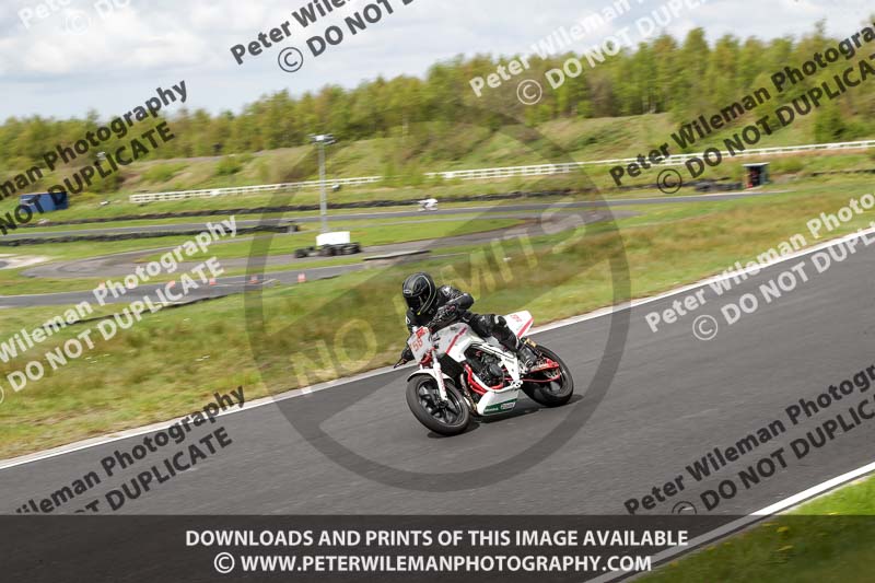 Three Sisters;Three Sisters photographs;Three Sisters trackday photographs;enduro digital images;event digital images;eventdigitalimages;lydden no limits trackday;no limits trackdays;peter wileman photography;racing digital images;trackday digital images;trackday photos