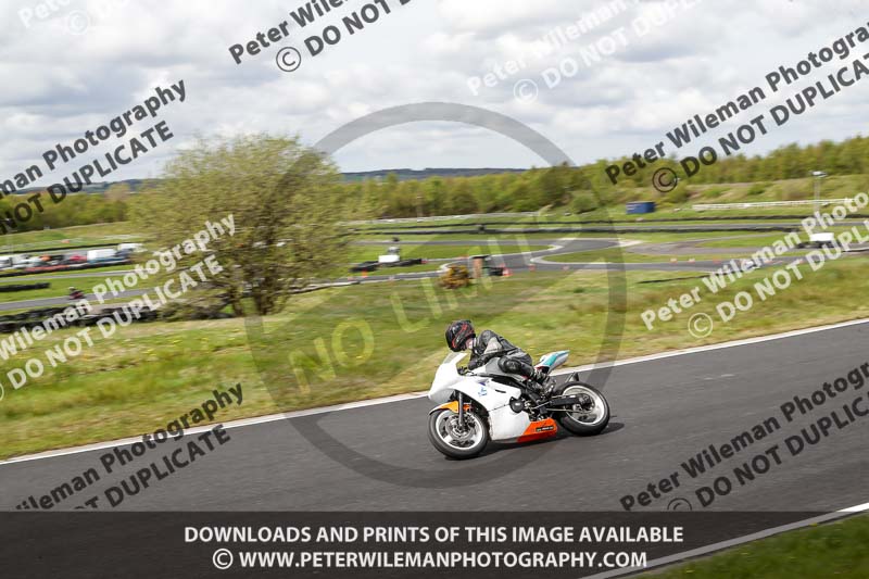 Three Sisters;Three Sisters photographs;Three Sisters trackday photographs;enduro digital images;event digital images;eventdigitalimages;lydden no limits trackday;no limits trackdays;peter wileman photography;racing digital images;trackday digital images;trackday photos