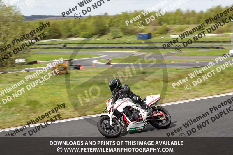 Three Sisters;Three Sisters photographs;Three Sisters trackday photographs;enduro digital images;event digital images;eventdigitalimages;lydden no limits trackday;no limits trackdays;peter wileman photography;racing digital images;trackday digital images;trackday photos