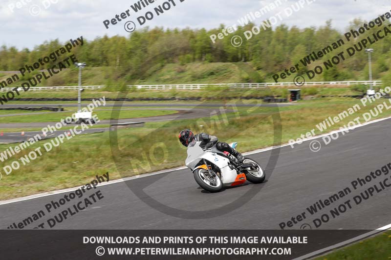 Three Sisters;Three Sisters photographs;Three Sisters trackday photographs;enduro digital images;event digital images;eventdigitalimages;lydden no limits trackday;no limits trackdays;peter wileman photography;racing digital images;trackday digital images;trackday photos