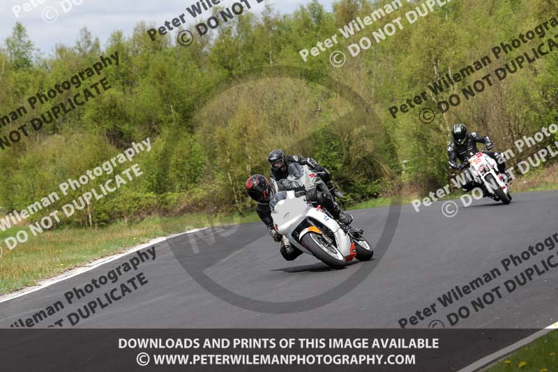 Three Sisters;Three Sisters photographs;Three Sisters trackday photographs;enduro digital images;event digital images;eventdigitalimages;lydden no limits trackday;no limits trackdays;peter wileman photography;racing digital images;trackday digital images;trackday photos