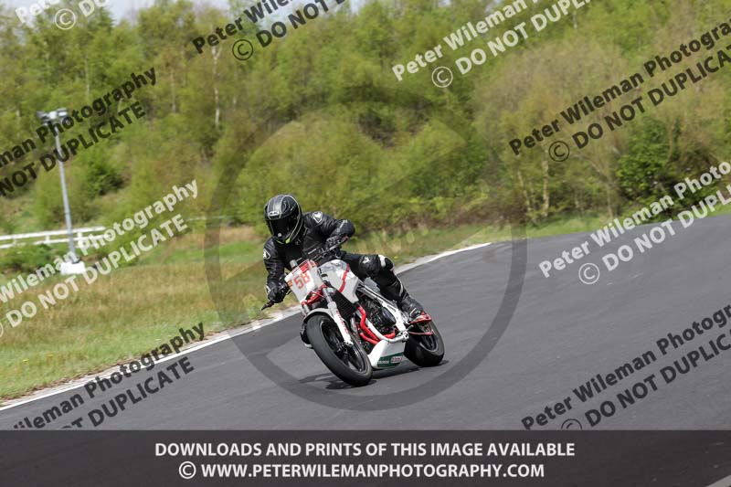 Three Sisters;Three Sisters photographs;Three Sisters trackday photographs;enduro digital images;event digital images;eventdigitalimages;lydden no limits trackday;no limits trackdays;peter wileman photography;racing digital images;trackday digital images;trackday photos