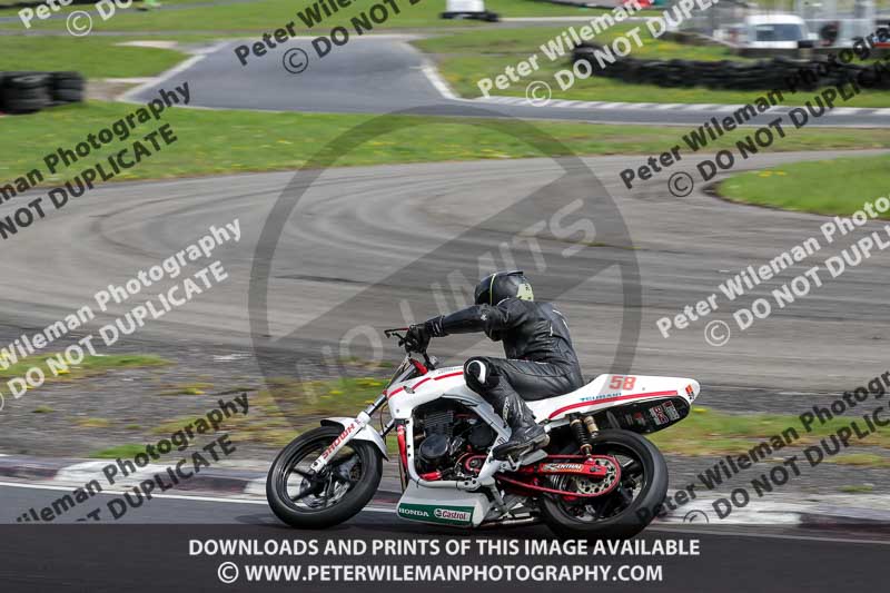 Three Sisters;Three Sisters photographs;Three Sisters trackday photographs;enduro digital images;event digital images;eventdigitalimages;lydden no limits trackday;no limits trackdays;peter wileman photography;racing digital images;trackday digital images;trackday photos