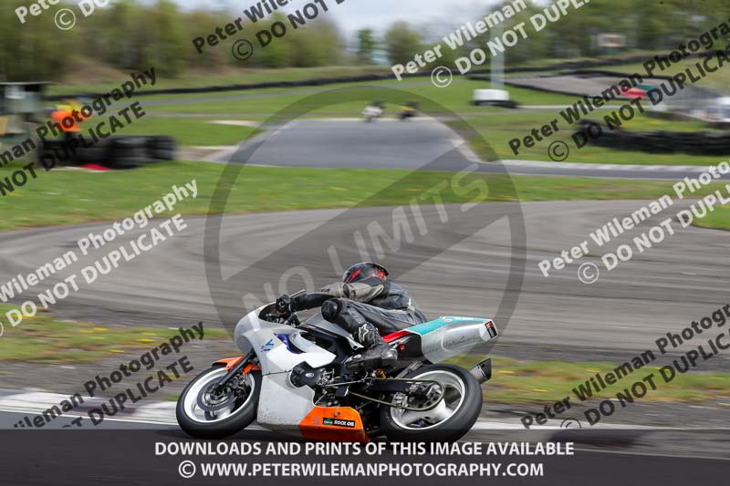 Three Sisters;Three Sisters photographs;Three Sisters trackday photographs;enduro digital images;event digital images;eventdigitalimages;lydden no limits trackday;no limits trackdays;peter wileman photography;racing digital images;trackday digital images;trackday photos