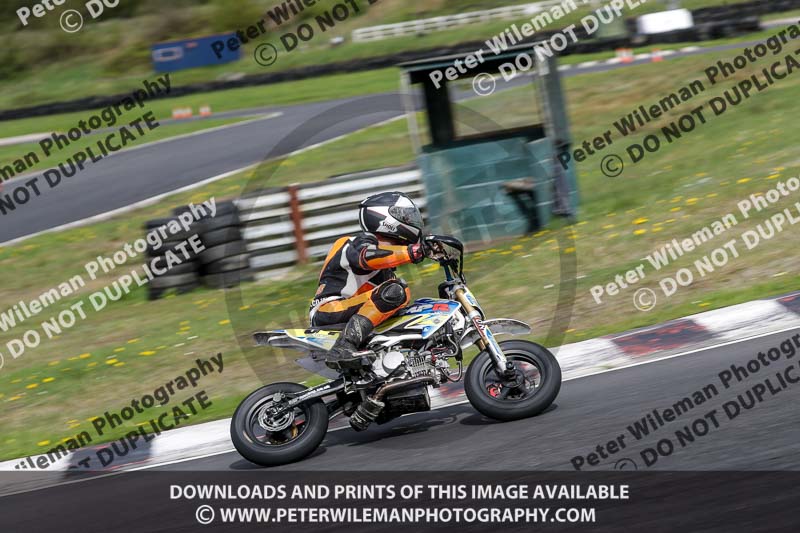 Three Sisters;Three Sisters photographs;Three Sisters trackday photographs;enduro digital images;event digital images;eventdigitalimages;lydden no limits trackday;no limits trackdays;peter wileman photography;racing digital images;trackday digital images;trackday photos