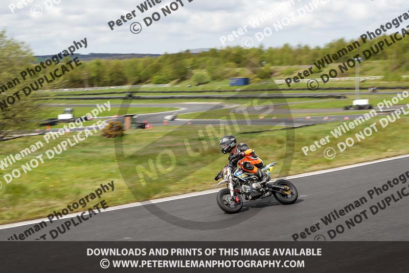 Three Sisters;Three Sisters photographs;Three Sisters trackday photographs;enduro digital images;event digital images;eventdigitalimages;lydden no limits trackday;no limits trackdays;peter wileman photography;racing digital images;trackday digital images;trackday photos