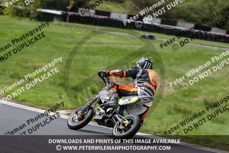 Three Sisters;Three Sisters photographs;Three Sisters trackday photographs;enduro digital images;event digital images;eventdigitalimages;lydden no limits trackday;no limits trackdays;peter wileman photography;racing digital images;trackday digital images;trackday photos