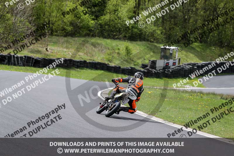 Three Sisters;Three Sisters photographs;Three Sisters trackday photographs;enduro digital images;event digital images;eventdigitalimages;lydden no limits trackday;no limits trackdays;peter wileman photography;racing digital images;trackday digital images;trackday photos