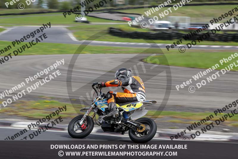 Three Sisters;Three Sisters photographs;Three Sisters trackday photographs;enduro digital images;event digital images;eventdigitalimages;lydden no limits trackday;no limits trackdays;peter wileman photography;racing digital images;trackday digital images;trackday photos