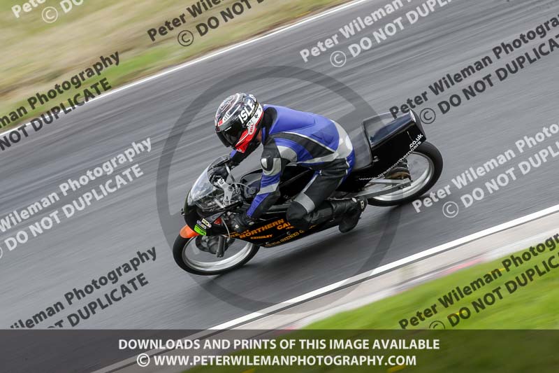 Three Sisters;Three Sisters photographs;Three Sisters trackday photographs;enduro digital images;event digital images;eventdigitalimages;lydden no limits trackday;no limits trackdays;peter wileman photography;racing digital images;trackday digital images;trackday photos