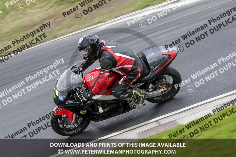 Three Sisters;Three Sisters photographs;Three Sisters trackday photographs;enduro digital images;event digital images;eventdigitalimages;lydden no limits trackday;no limits trackdays;peter wileman photography;racing digital images;trackday digital images;trackday photos