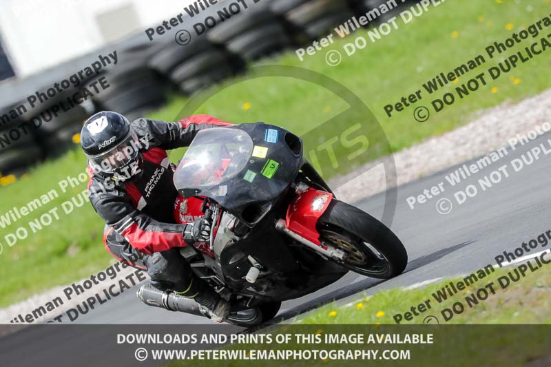 Three Sisters;Three Sisters photographs;Three Sisters trackday photographs;enduro digital images;event digital images;eventdigitalimages;lydden no limits trackday;no limits trackdays;peter wileman photography;racing digital images;trackday digital images;trackday photos