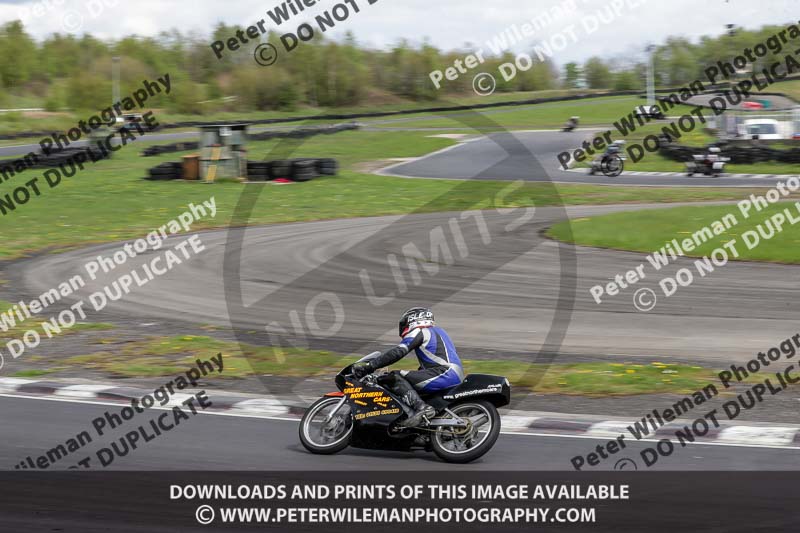 Three Sisters;Three Sisters photographs;Three Sisters trackday photographs;enduro digital images;event digital images;eventdigitalimages;lydden no limits trackday;no limits trackdays;peter wileman photography;racing digital images;trackday digital images;trackday photos