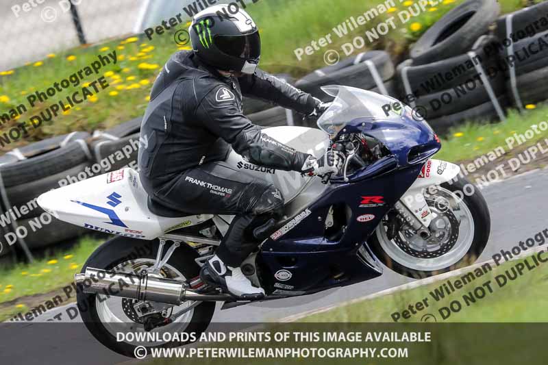 Three Sisters;Three Sisters photographs;Three Sisters trackday photographs;enduro digital images;event digital images;eventdigitalimages;lydden no limits trackday;no limits trackdays;peter wileman photography;racing digital images;trackday digital images;trackday photos