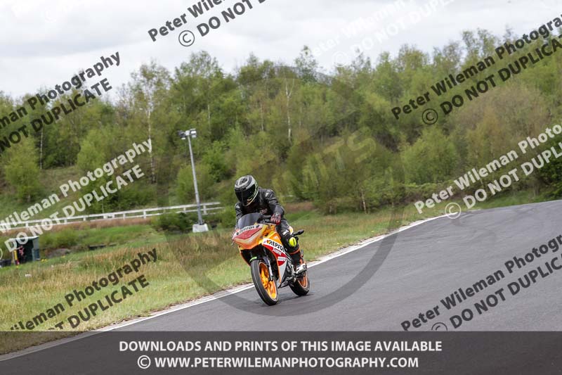 Three Sisters;Three Sisters photographs;Three Sisters trackday photographs;enduro digital images;event digital images;eventdigitalimages;lydden no limits trackday;no limits trackdays;peter wileman photography;racing digital images;trackday digital images;trackday photos