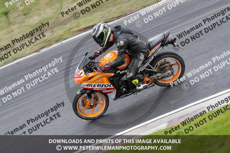 Three Sisters;Three Sisters photographs;Three Sisters trackday photographs;enduro digital images;event digital images;eventdigitalimages;lydden no limits trackday;no limits trackdays;peter wileman photography;racing digital images;trackday digital images;trackday photos