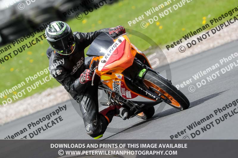 Three Sisters;Three Sisters photographs;Three Sisters trackday photographs;enduro digital images;event digital images;eventdigitalimages;lydden no limits trackday;no limits trackdays;peter wileman photography;racing digital images;trackday digital images;trackday photos