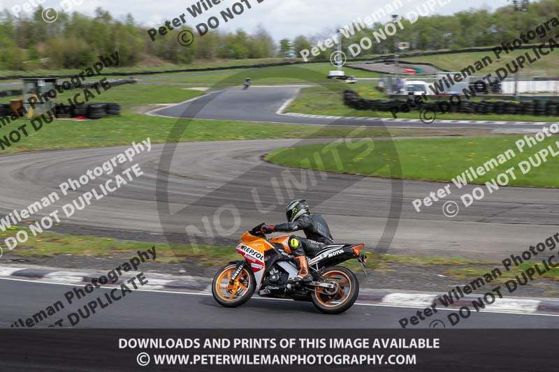 Three Sisters;Three Sisters photographs;Three Sisters trackday photographs;enduro digital images;event digital images;eventdigitalimages;lydden no limits trackday;no limits trackdays;peter wileman photography;racing digital images;trackday digital images;trackday photos