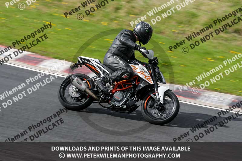 Three Sisters;Three Sisters photographs;Three Sisters trackday photographs;enduro digital images;event digital images;eventdigitalimages;lydden no limits trackday;no limits trackdays;peter wileman photography;racing digital images;trackday digital images;trackday photos