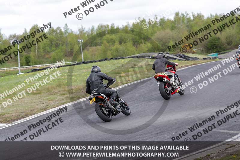 Three Sisters;Three Sisters photographs;Three Sisters trackday photographs;enduro digital images;event digital images;eventdigitalimages;lydden no limits trackday;no limits trackdays;peter wileman photography;racing digital images;trackday digital images;trackday photos