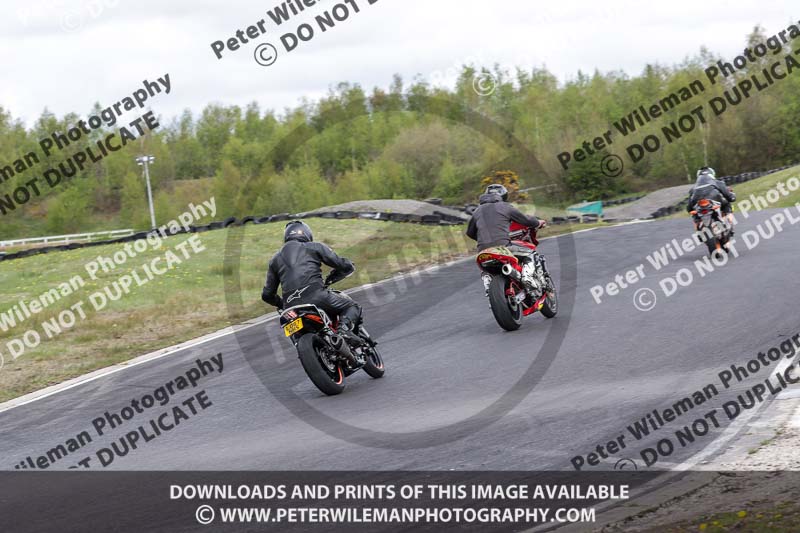 Three Sisters;Three Sisters photographs;Three Sisters trackday photographs;enduro digital images;event digital images;eventdigitalimages;lydden no limits trackday;no limits trackdays;peter wileman photography;racing digital images;trackday digital images;trackday photos