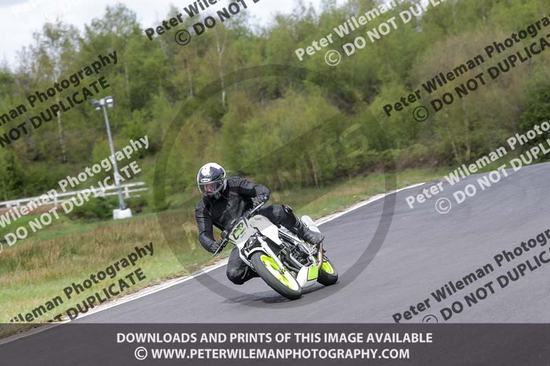 Three Sisters;Three Sisters photographs;Three Sisters trackday photographs;enduro digital images;event digital images;eventdigitalimages;lydden no limits trackday;no limits trackdays;peter wileman photography;racing digital images;trackday digital images;trackday photos