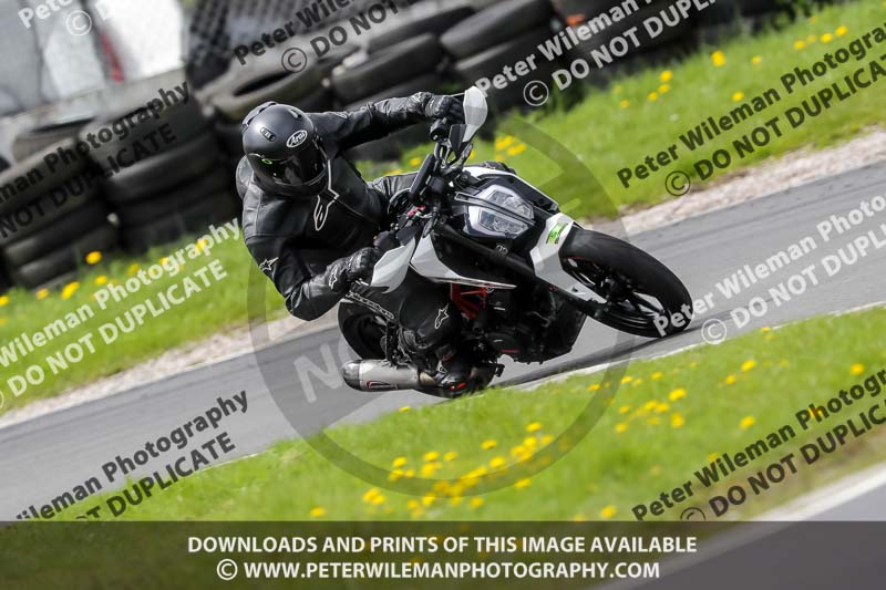 Three Sisters;Three Sisters photographs;Three Sisters trackday photographs;enduro digital images;event digital images;eventdigitalimages;lydden no limits trackday;no limits trackdays;peter wileman photography;racing digital images;trackday digital images;trackday photos