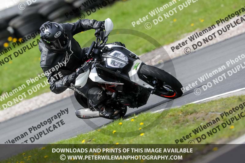 Three Sisters;Three Sisters photographs;Three Sisters trackday photographs;enduro digital images;event digital images;eventdigitalimages;lydden no limits trackday;no limits trackdays;peter wileman photography;racing digital images;trackday digital images;trackday photos