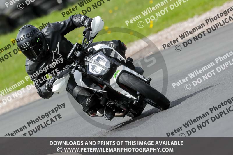 Three Sisters;Three Sisters photographs;Three Sisters trackday photographs;enduro digital images;event digital images;eventdigitalimages;lydden no limits trackday;no limits trackdays;peter wileman photography;racing digital images;trackday digital images;trackday photos