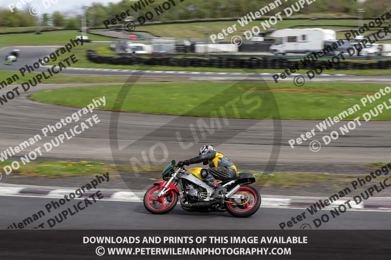 Three Sisters;Three Sisters photographs;Three Sisters trackday photographs;enduro digital images;event digital images;eventdigitalimages;lydden no limits trackday;no limits trackdays;peter wileman photography;racing digital images;trackday digital images;trackday photos