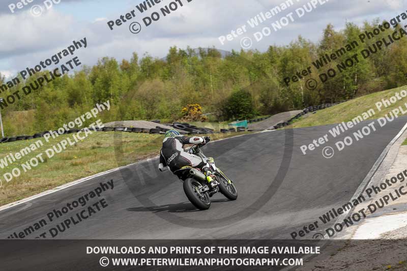 Three Sisters;Three Sisters photographs;Three Sisters trackday photographs;enduro digital images;event digital images;eventdigitalimages;lydden no limits trackday;no limits trackdays;peter wileman photography;racing digital images;trackday digital images;trackday photos