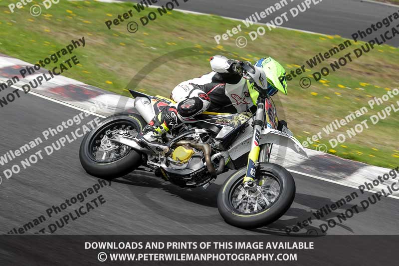 Three Sisters;Three Sisters photographs;Three Sisters trackday photographs;enduro digital images;event digital images;eventdigitalimages;lydden no limits trackday;no limits trackdays;peter wileman photography;racing digital images;trackday digital images;trackday photos