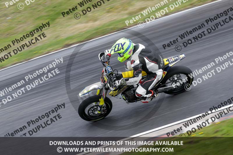 Three Sisters;Three Sisters photographs;Three Sisters trackday photographs;enduro digital images;event digital images;eventdigitalimages;lydden no limits trackday;no limits trackdays;peter wileman photography;racing digital images;trackday digital images;trackday photos