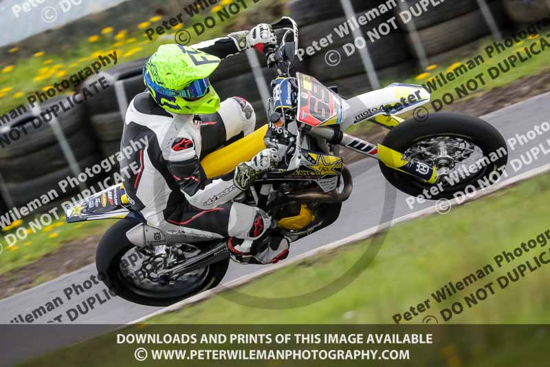 Three Sisters;Three Sisters photographs;Three Sisters trackday photographs;enduro digital images;event digital images;eventdigitalimages;lydden no limits trackday;no limits trackdays;peter wileman photography;racing digital images;trackday digital images;trackday photos