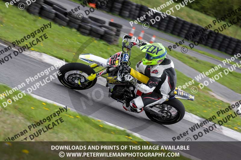 Three Sisters;Three Sisters photographs;Three Sisters trackday photographs;enduro digital images;event digital images;eventdigitalimages;lydden no limits trackday;no limits trackdays;peter wileman photography;racing digital images;trackday digital images;trackday photos