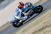 donington-no-limits-trackday;donington-park-photographs;donington-trackday-photographs;no-limits-trackdays;peter-wileman-photography;trackday-digital-images;trackday-photos