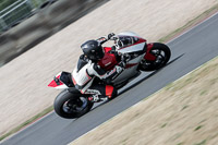 donington-no-limits-trackday;donington-park-photographs;donington-trackday-photographs;no-limits-trackdays;peter-wileman-photography;trackday-digital-images;trackday-photos