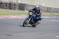 donington-no-limits-trackday;donington-park-photographs;donington-trackday-photographs;no-limits-trackdays;peter-wileman-photography;trackday-digital-images;trackday-photos