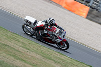 donington-no-limits-trackday;donington-park-photographs;donington-trackday-photographs;no-limits-trackdays;peter-wileman-photography;trackday-digital-images;trackday-photos