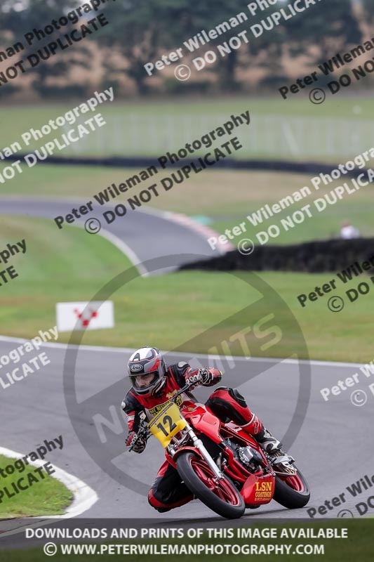 cadwell no limits trackday;cadwell park;cadwell park photographs;cadwell trackday photographs;enduro digital images;event digital images;eventdigitalimages;no limits trackdays;peter wileman photography;racing digital images;trackday digital images;trackday photos