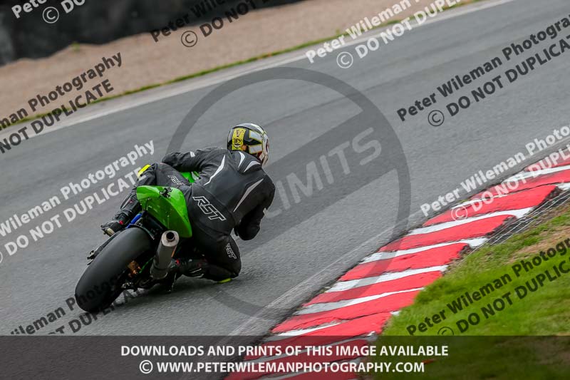 Oulton Park 17 Aug 2018;PJ Motorsport Photography 2018;anglesey;brands hatch;cadwell park;croft;donington park;enduro digital images;event digital images;eventdigitalimages;mallory;no limits;oulton park;peter wileman photography;racing digital images;silverstone;snetterton;trackday digital images;trackday photos;vmcc banbury run;welsh 2 day enduro