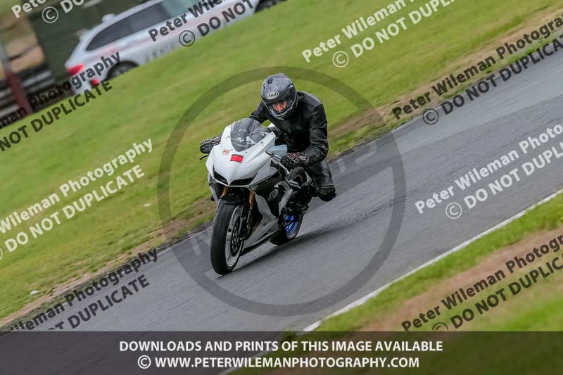 Oulton Park 17 Aug 2018;PJ Motorsport Photography 2018;anglesey;brands hatch;cadwell park;croft;donington park;enduro digital images;event digital images;eventdigitalimages;mallory;no limits;oulton park;peter wileman photography;racing digital images;silverstone;snetterton;trackday digital images;trackday photos;vmcc banbury run;welsh 2 day enduro