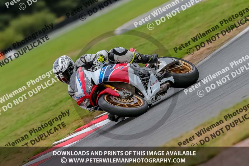 Oulton Park 17 Aug 2018;PJ Motorsport Photography 2018;anglesey;brands hatch;cadwell park;croft;donington park;enduro digital images;event digital images;eventdigitalimages;mallory;no limits;oulton park;peter wileman photography;racing digital images;silverstone;snetterton;trackday digital images;trackday photos;vmcc banbury run;welsh 2 day enduro